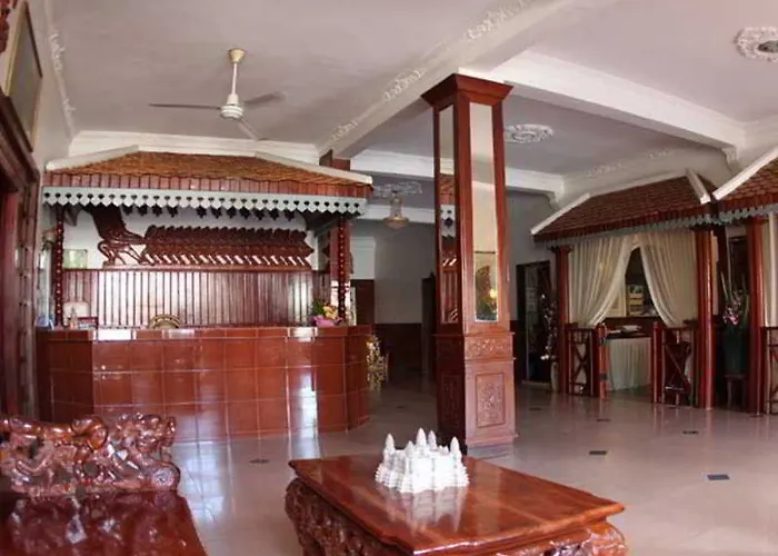 Reaksmey Chanreas Hotel 3*